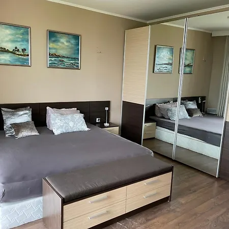 First Line Lozenez Anron Apartmán Lozenec