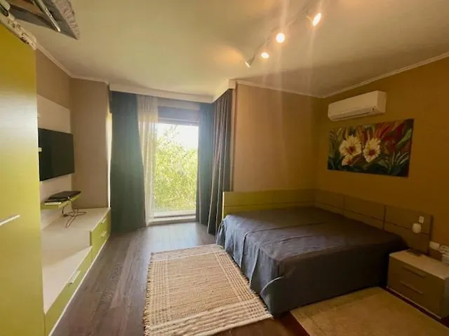 First Line Lozenez Anron Апартаменты *