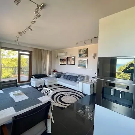 First Line Lozenez Anron ロゼネッツ