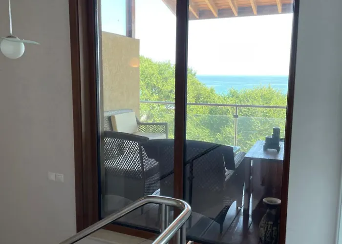 Apartament First Line Lozenez Anron